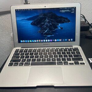 Apple MacBook Air MD223LL/A 2012  i5 1.70GHz 4GB RAM 64GB SSD 11 inch - Catalina